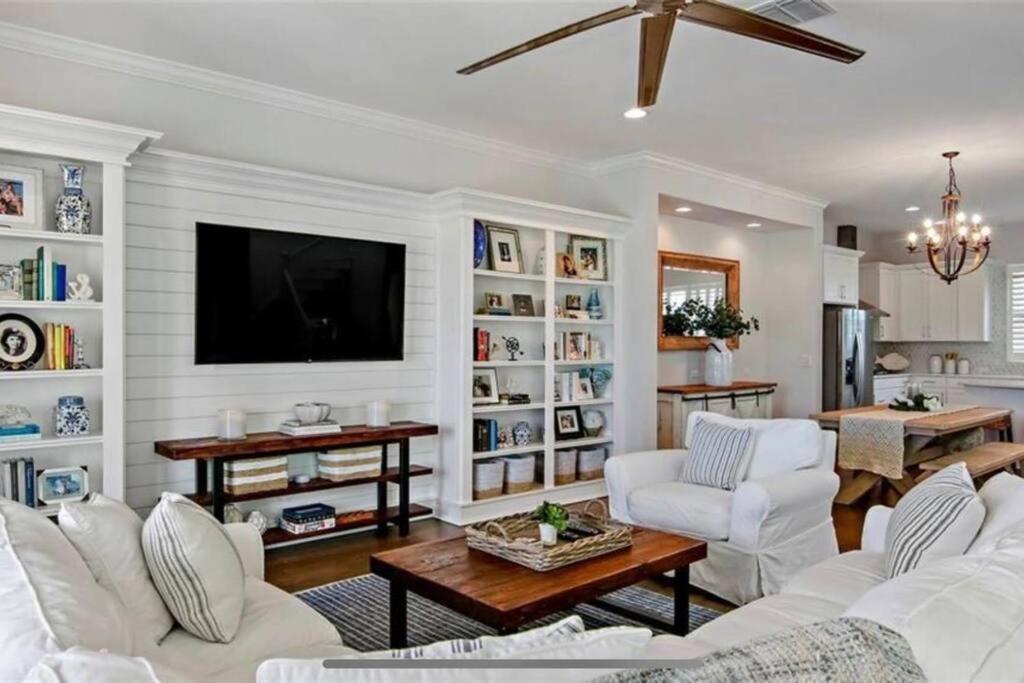 Luxurious Modern Townhouse Right Across Beach!! Table Tennis St. Pete Beach Extérieur photo